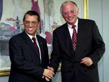 Η Τουρκία δεν είναι έτοιμη να αρχίσει ενταξιακές διαπραγματεύσεις, λέει η Κομισιόν