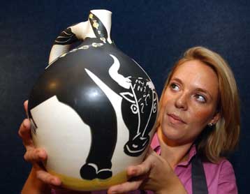 Μια άγνωστη πτυχή του Πικάσο φωτίζει η δημοπρασία κεραμικών του από τους Christies