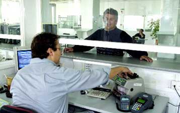 Παράταση στην υποβολή δηλώσεων ΦΠΑ για τους πλημμυροπαθείς