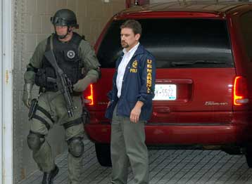 Ελεύθερος ένας εκ των έξι Αμερικανών κατηγορουμένων για συνεργασία με την Αλ Κάιντα