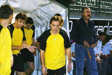 Πήραν μισό πριμ οι παίκτες της ΑΕΚ από τα χέρια του Ψωμιάδη