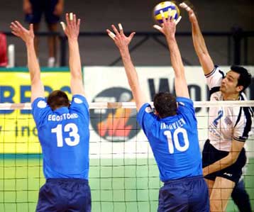Ηττήθηκε 3-0 σετ η εθνική ομάδα βόλεϊ από τη Ρωσία