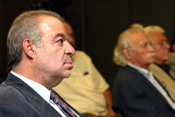 Αντεγκλήσεις Τζαννετάκου – Καρατζαφέρη σε συνέντευξη του υποφήφιου υπερνομάρχη της ΝΔ