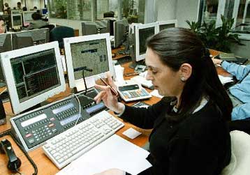 Μέσα στο δεύτερο εξάμηνο του 2003 η λιανική αγορά κρατικών ομολόγων