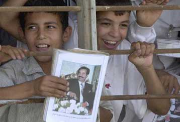 Σε μία ώρα η απάντηση του Ιράκ σε χτύπημα των ΗΠΑ, διαμηνύει ο Ταρέκ Αζίζ