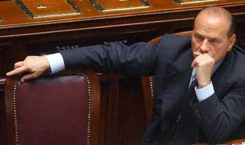 Και πάλι στην «πυρά» η RAI για την ακύρωση «εχθρικής» προς τον Μπερλουσκόνι εκπομπής