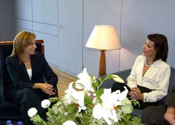 Συνάντηση με τη Γ.Αγγελοπούλου είχαν Γεννηματά, Δημαράς και Τόμας Μίλερ