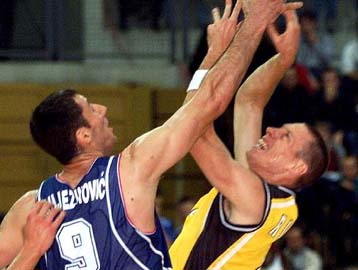 Το… μαντίλι στον Ρίλι ετοιμάζεται να κουνήσει η ΑΕΚ