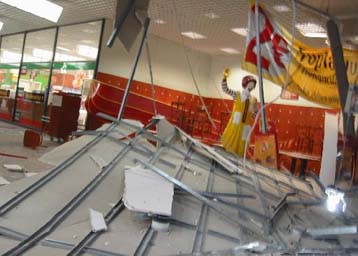 Νεκρός και ο δράστης της βομβιστικής επίθεσης στο εμπορικό κέντρο κοντά στο Ελσίνκι