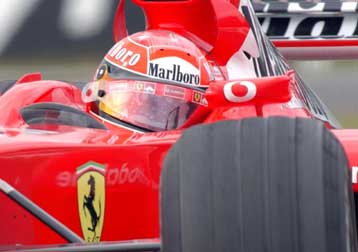 Η Ferrari έκανε το ένατο 1-2 στην πίστα της Ιαπωνίας με νικητή τον Μίκαελ Σουμάχερ