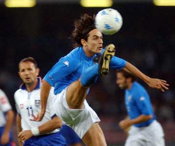 Την απόλυση του Τραπατόνι ζητούν τα ιταλικά ΜΜΕ