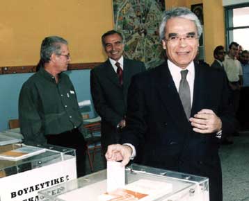 Ικανοποιημένος ο Χρ.Αγραπίδης από το αποτέλεσμα στον Πειραιά – Δηλώσεις Μ.Μπεντενιώτη