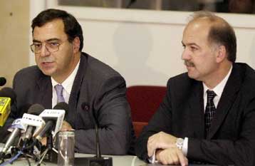 Η μείωση των κερδών αυξάνει κατά 220 εκατ. ευρώ το «άνοιγμα» του προϋπολογισμού