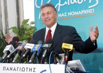 «Αγωνιστής ο Καρατζαφέρης» υποστήριξε ο νεοεκλεγείς νομάρχης Θεσσαλονίκης Π.Ψωμιάδης