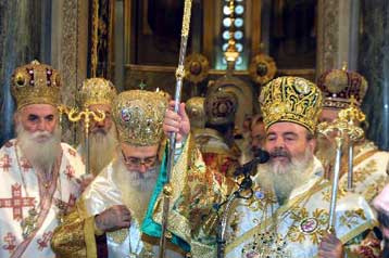 Καλοί χριστιανοί όσοι ψήφισαν τον Γ.Καρατζαφέρη, κατά τον αρχιεπίσκοπο Χριστόδουλο