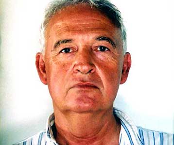 Ο «Λάμπρος» συντάκτης κειμένων που βρέθηκαν στις γιάφκες της 17Ν κατά τους γραφολόγους