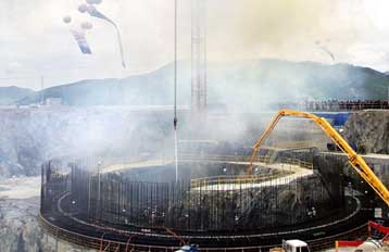 Παραδέχεται την ύπαρξη προγράμματος ανάπτυξης πυρηνικών όπλων η Βόρειος Κορέα