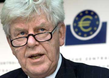 Σκληρή κριτική της ΕΚΤ στις ευρωπαϊκές κυβερνήσεις για τα ελλείμματα