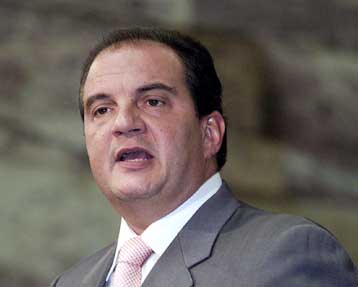 Κριτική Καραμανλή για την αγροτική πολιτική της κυβέρνησης από τη Λισαβόνα