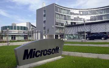 Υπερδιπλασιάστηκαν τα κέρδη της Microsoft το πρώτο οικονομικό τρίμηνο