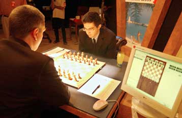 Ισόπαλο 3-3 μέχρι στιγμής το σκορ στη σκακιστική αναμέτρηση Βλ.Κράμνικ και Deep Fritz