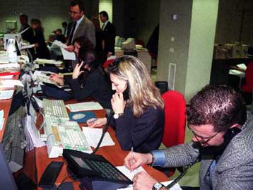 Μειώθηκαν τον περασμένο Αύγουστο τα δάνεια προς τον ιδιωτικό τομέα