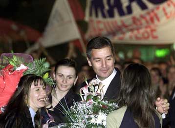 Υπέρμαχοι και πολέμιοι της ανεξαρτησίας μάχονται στις εκλογές του Μαυροβουνίου