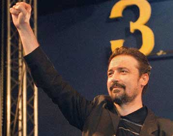 Τη σύνθεση της νέας κυβέρνησης της ΠΓΔΜ ανακοίνωσε ο Τσερβένκοφσκι