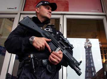 Τη σύλληψη υπόπτου για συμμετοχή στην Αλ Κάιντα ανακοίνωσε η βρετανική αστυνομία