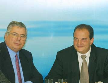 Συνεχίζονται οι επαφές Καραμανλή με στελέχη της ΝΔ για το εκλογικό αποτέλεσμα