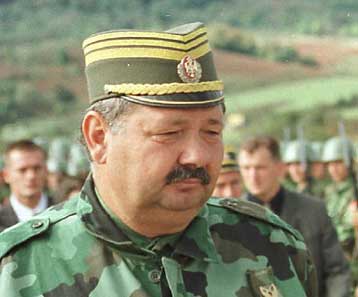 Παραιτήθηκαν ο Σερβοβόσνιος υπουργός Αμυνας και ο αρχηγός Στρατού