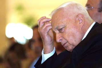 Ορατό το ενδεχόμενο κατάρρευσης της κυβέρνησης συνασπισμού του Αριέλ Σαρόν