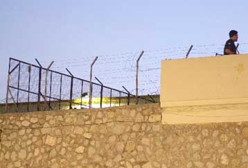 Στάσεις εργασίας θα πραγματοποιoύν επί μία εβδομάδα οι σωφρονιστικοί υπάλληλοι