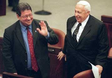 Απομακρύνεται ο κίνδυνος κατάρρευσης του κυβερνώντος συνασπισμού του Ισραήλ