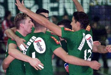 Μεγάλη νίκη – ανατροπή του ΠΑΟ, 3-2 τον Ολυμπιακό για την Α1 βόλει