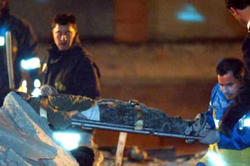 Στους 24 ανέρχονται οι νεκροί από τον ισχυρό σεισμό στη νότια Ιταλία