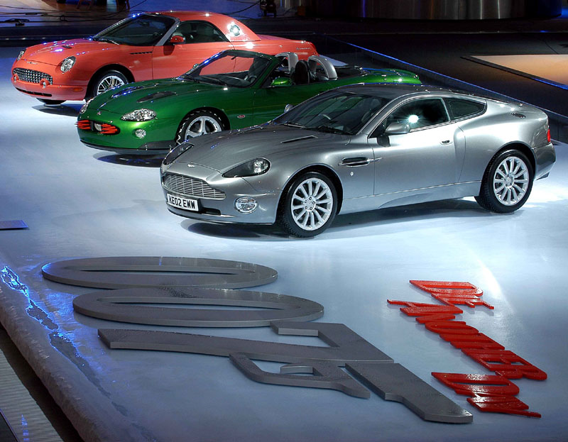 Ντεμπούτο για τους πρωταγωνιστές της νέας ταινίας του James Bond στο Birmingham