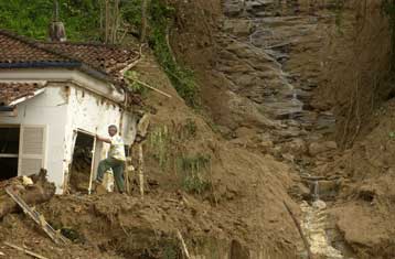Έξι νεκροί και 60 αγνοούμενοι εξαιτίας κατολίσθησης στην Κολομβία