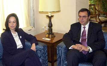 H οικονομική πολιτική της ΕΕ επί τάπητος στη συνάντηση Χριστοδουλάκη – Διαμαντοπούλου