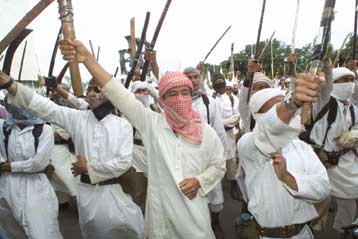 Οι Σαουδάραβες ισλαμιστές δηλώνουν ότι θα υπερασπιστούν το Ιράκ από επίθεση των ΗΠΑ