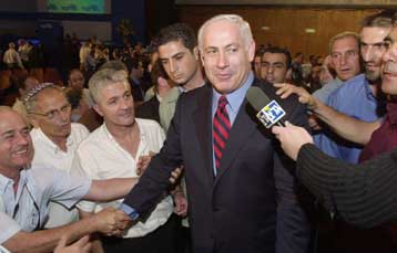 Το υπουργείο Εξωτερικών προσφέρει στον Νετανιάχου ο Σαρόν