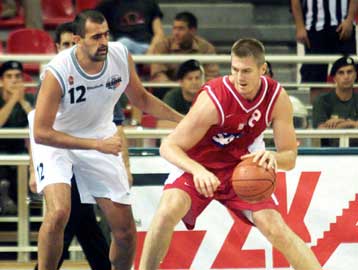 Απέκτησε και επίσημα τον Μοράλες ο Ολυμπιακός