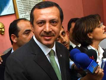 Μεγάλη νίκη των ισλαμιστών δείχνουν τα πρώτα αποτελέσματα των τουρκικών εκλογών