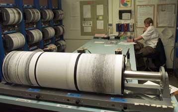 Σεισμός μεγέθους 7,9 βαθμών της κλίμακας Ρίχτερ ανησυχεί την Αλάσκα