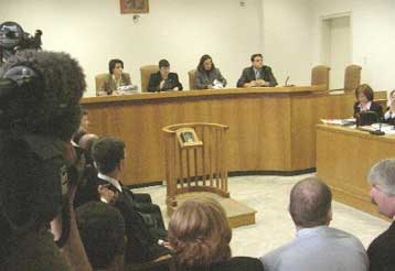 Την υπόθεση των 14 «παρατηρητών αεροπλάνων» επανεξετάζει το Εφετείο Καλαμάτας