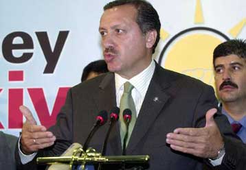 «Η Ευρώπη δεν πρέπει να μας φοβάται» το μήνυμα του Ερντογάν στους «15»