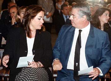 Να επιτραπεί η προαιρετική καύση νεκρών ζητούν επτά βουλευτές από ΠΑΣΟΚ, ΝΔ και ΣΥΝ
