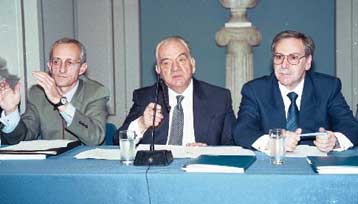 «Καλύτερες ημέρες» προβλέπει για το Χρηματιστήριο ο Θεόδωρος Καρατζάς