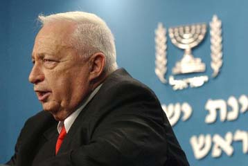 Επίσημη αντίδραση από Λονδίνο και Τεχεράνη στην προτροπή Σαρόν για επέμβαση στο Ιράν