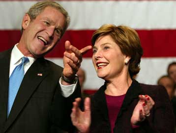 Ενισχυμένος ο Μπους μπορεί να προωθήσει χωρίς προβλήματα την πολιτική του ατζέντα